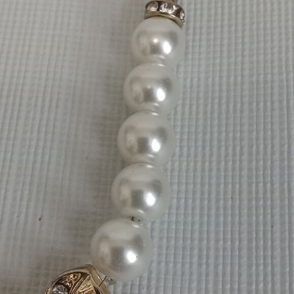 Monet Jewelry Gold Toned Simulated Pearl & Crystal Shimmery Statement Necklace - Picture 5 of 12